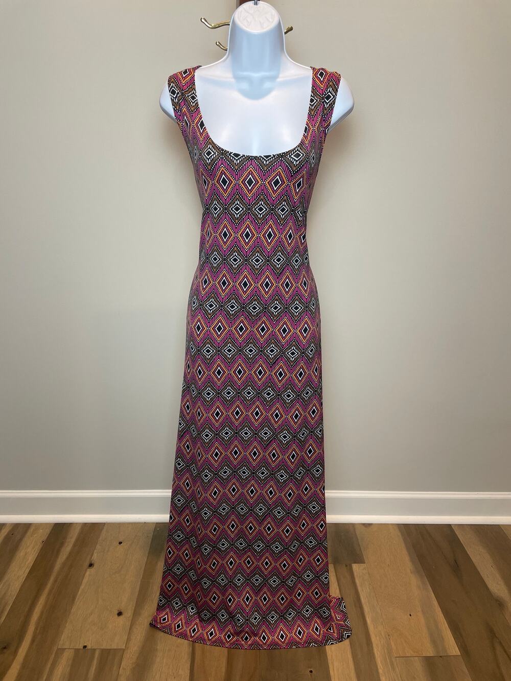 Sunny Leigh Boho Maxi Dress Size XL Black Pink Orange Scoop Neck Sleeveless